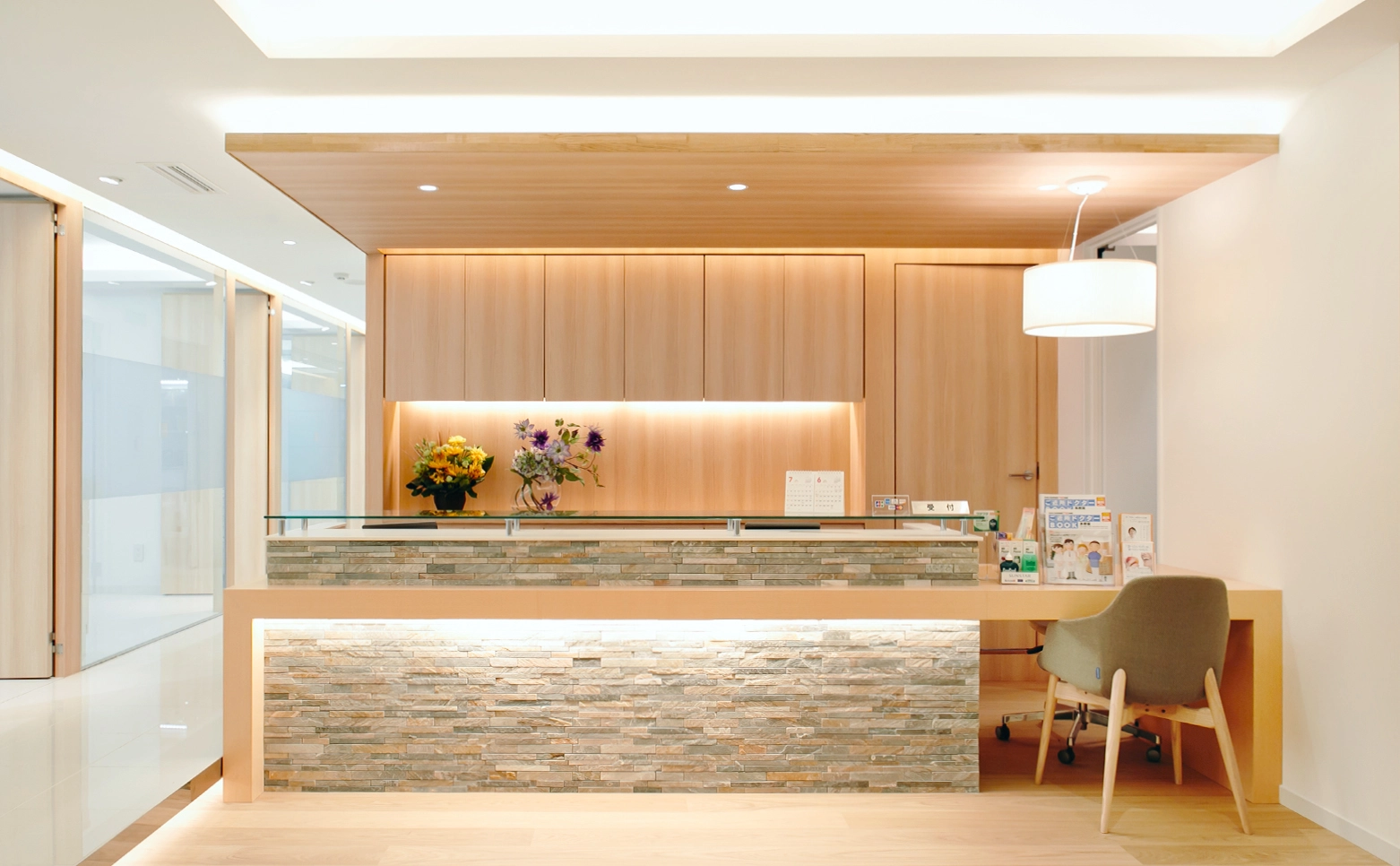 患者様の6割が、新たな患者様をご紹介。八王子で選ばれ続ける歯科医院。